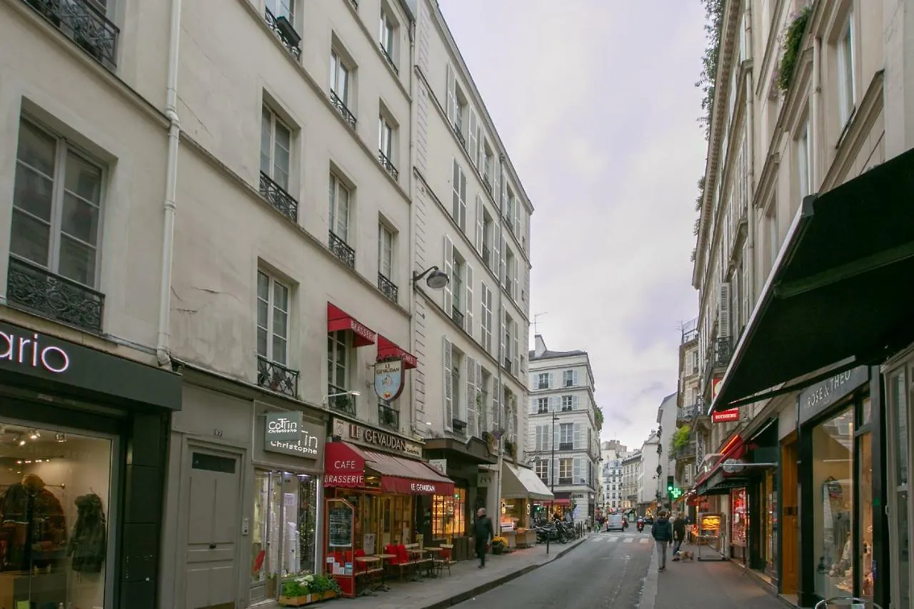 Joie St Germain-des-pres - Bon Marche Paris